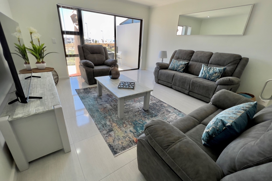 To Let 2 Bedroom Property for Rent in Bloubergstrand Western Cape